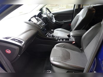 Used Ford Focus 2015 for sale - 79370992: Photo