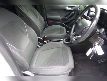 Used Ford Fiesta 2017 for sale - 78632088: Photo