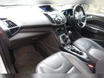 Used Ford Kuga 2015 for sale - 77327752: Photo