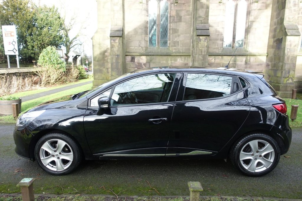 Used Renault Clio 2016 for sale - 77370015: Photo 16