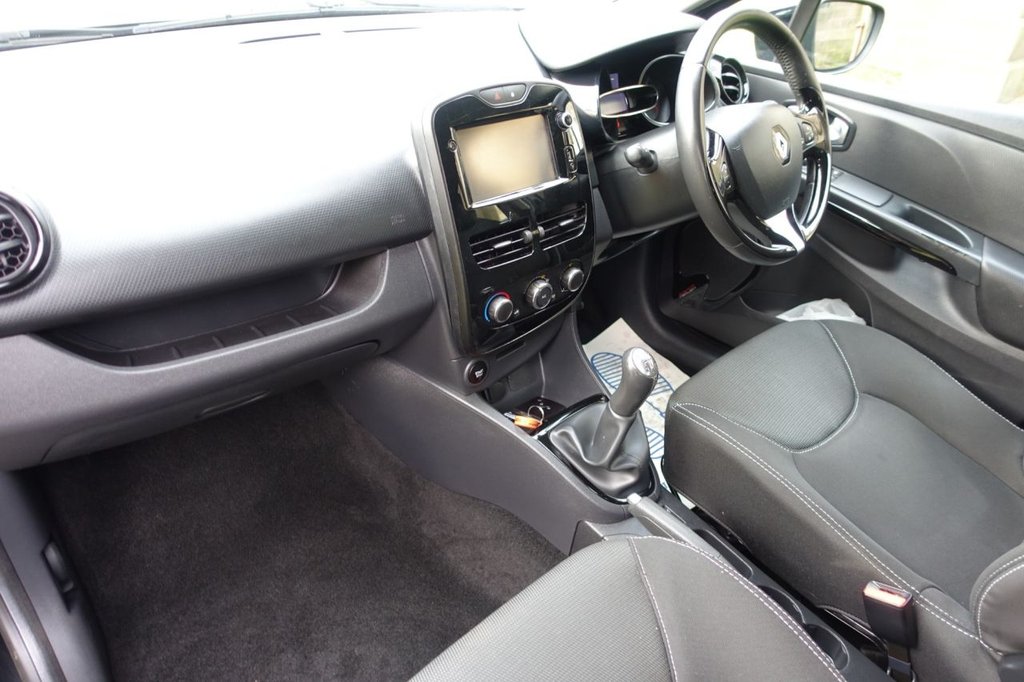 Used Renault Clio 2016 for sale - 77370015: Photo 4