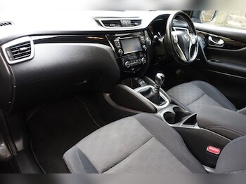 Used Nissan Qashqai 2015 for sale - 76950090: Photo