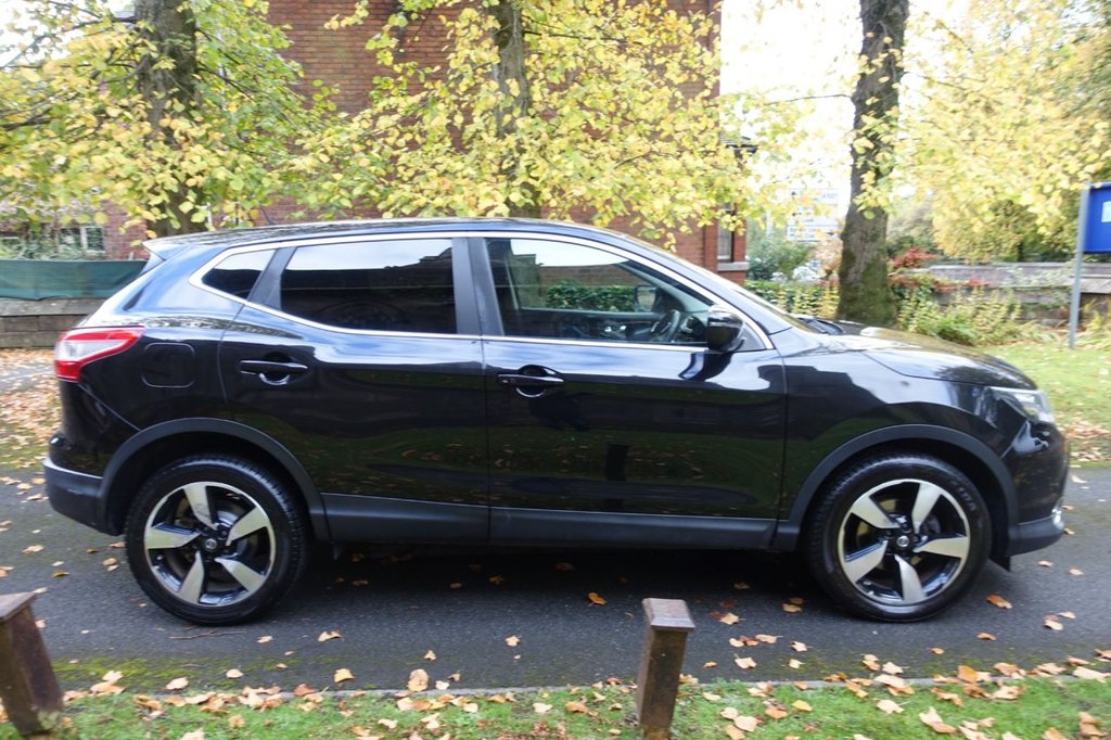 Used Nissan Qashqai 2015 for sale - 76210364: Photo 14