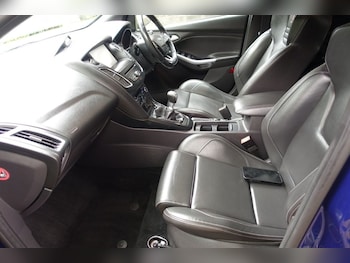 Used Ford Focus 2015 for sale - 75642575: Photo