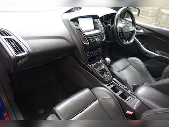 Used Ford Focus 2015 for sale - 75642575: Photo