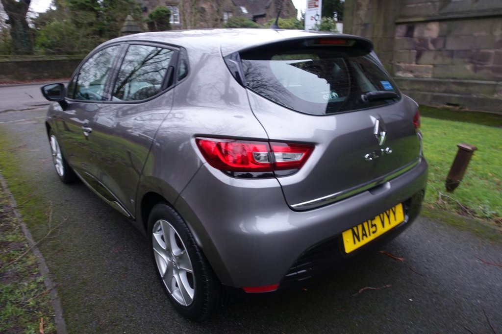 Used Renault Clio 2015 for sale - 77276494: Photo 10