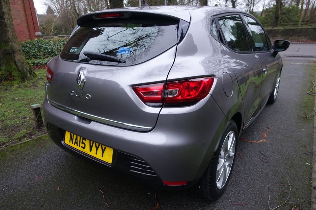 Used Renault Clio 2015 for sale - 77276494: Photo 11