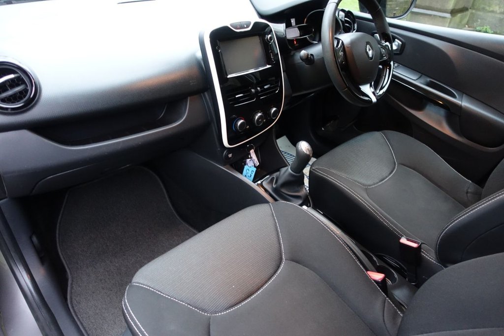 Used Renault Clio 2015 for sale - 77276494: Photo 4