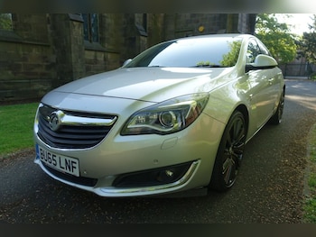 Vauxhall - Insignia