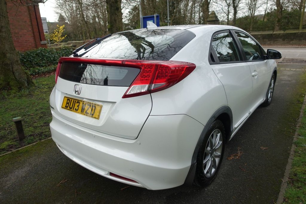 Used Honda Civic 2013 for sale - 77583357: Photo 11