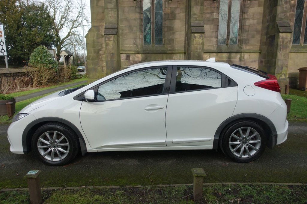 Used Honda Civic 2013 for sale - 77583357: Photo 15