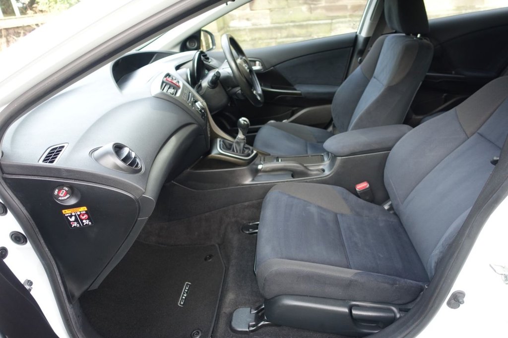 Used Honda Civic 2013 for sale - 77583357: Photo 2