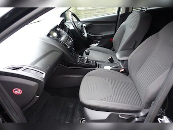 Used Ford Focus 2017 for sale - 77436835: Photo