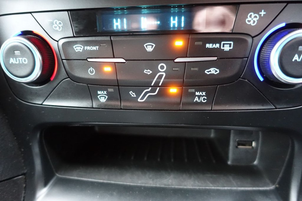 Used Ford Focus 2017 for sale - 77436835: Photo 9