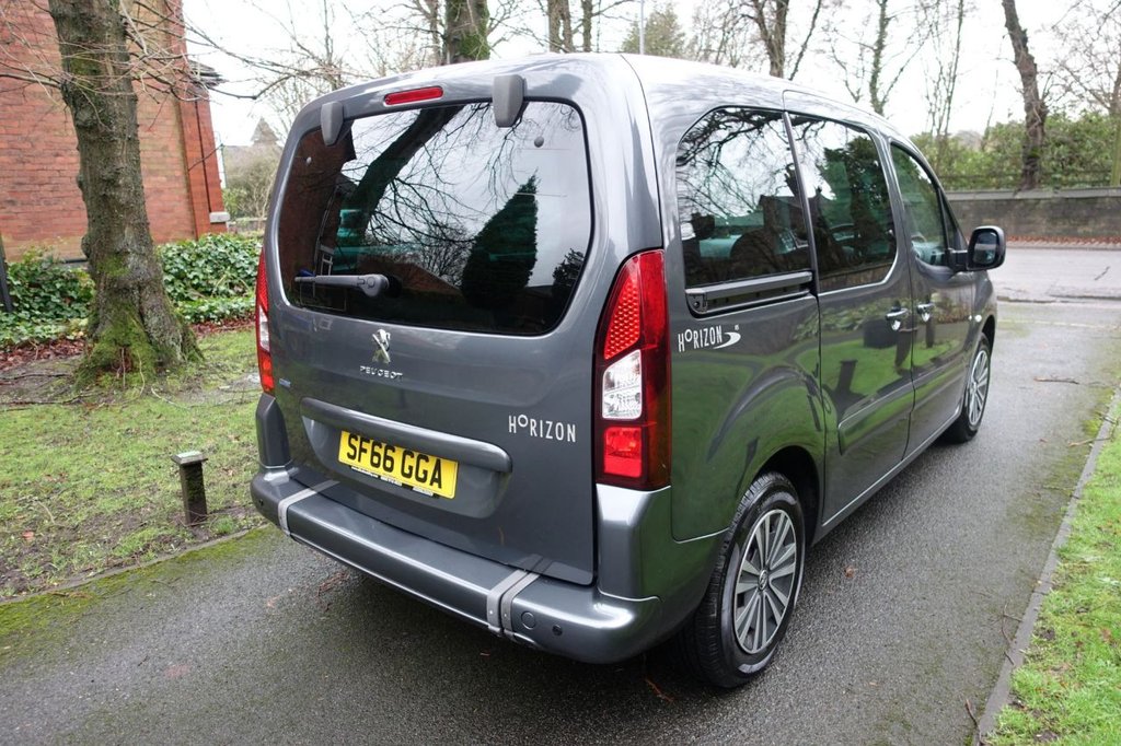 Used Peugeot Partner Tepee 2016 for sale - 76985895: Photo 12