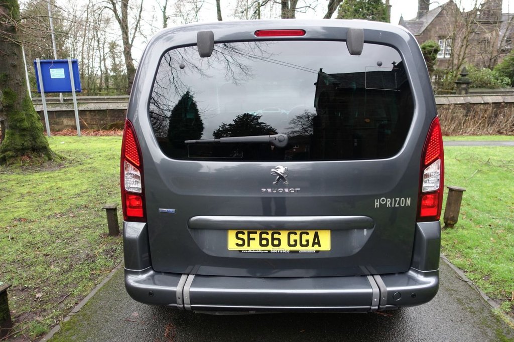 Used Peugeot Partner Tepee 2016 for sale - 76985895: Photo 16