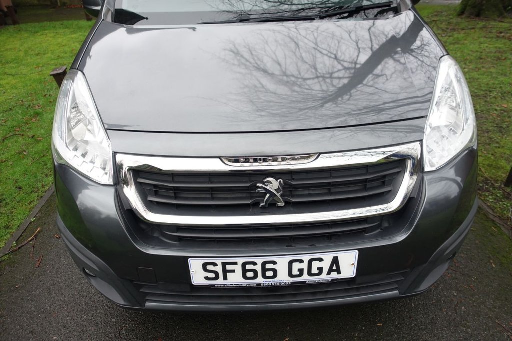 Used Peugeot Partner Tepee 2016 for sale - 76985895: Photo 19