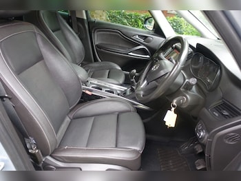 Used Vauxhall Zafira Tourer 2017 for sale - 75347604: Photo