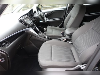 Used Vauxhall Zafira 2017 for sale - 76751108: Photo