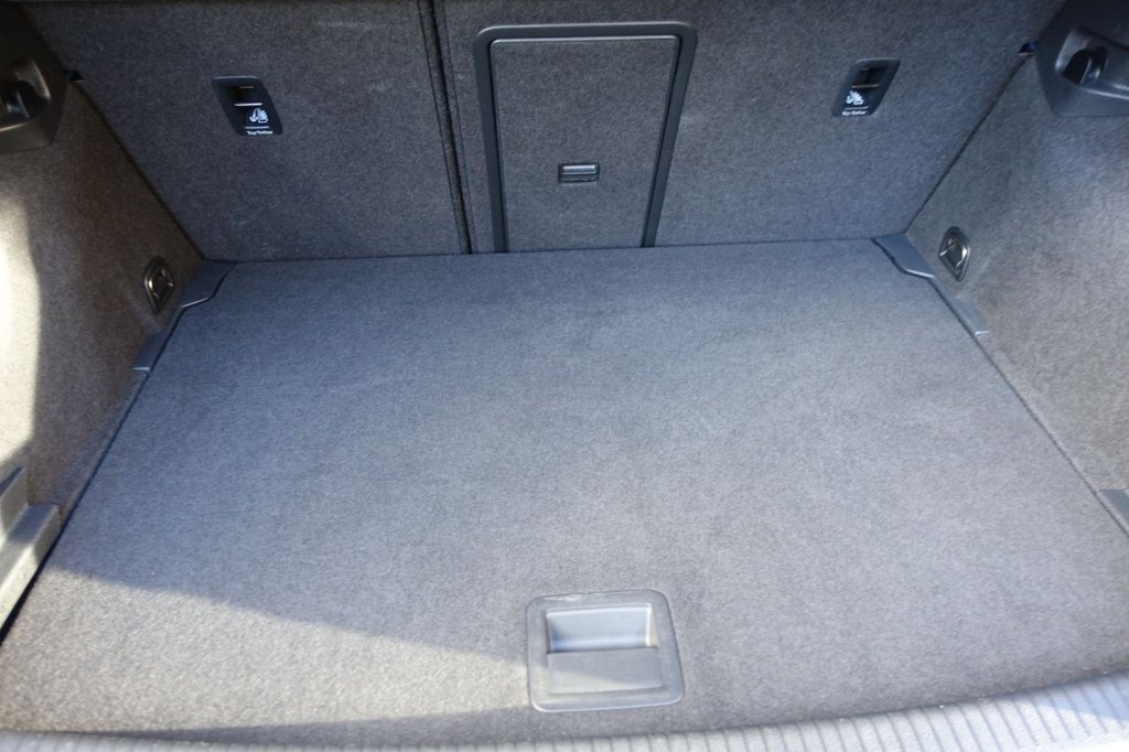 Used Volkswagen Golf 2018 for sale - 76783816: Photo 22