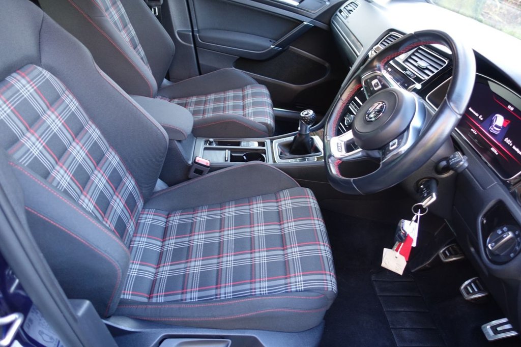 Used Volkswagen Golf 2018 for sale - 76783816: Photo 3