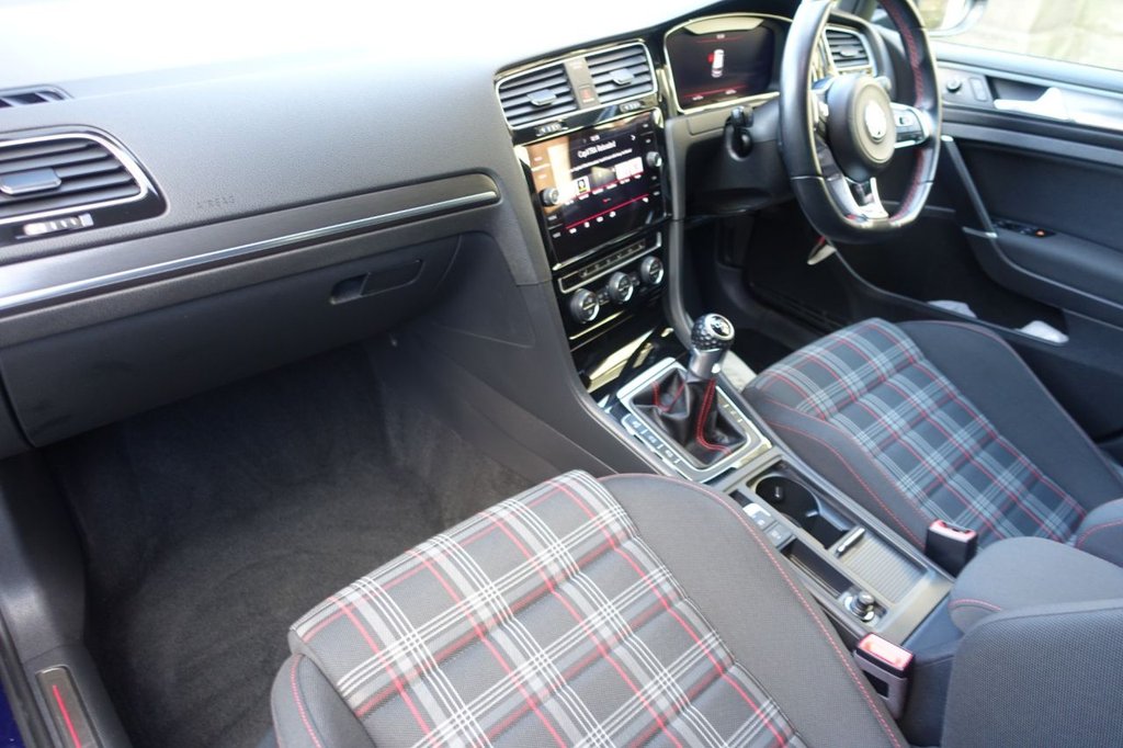 Used Volkswagen Golf 2018 for sale - 76783816: Photo 4