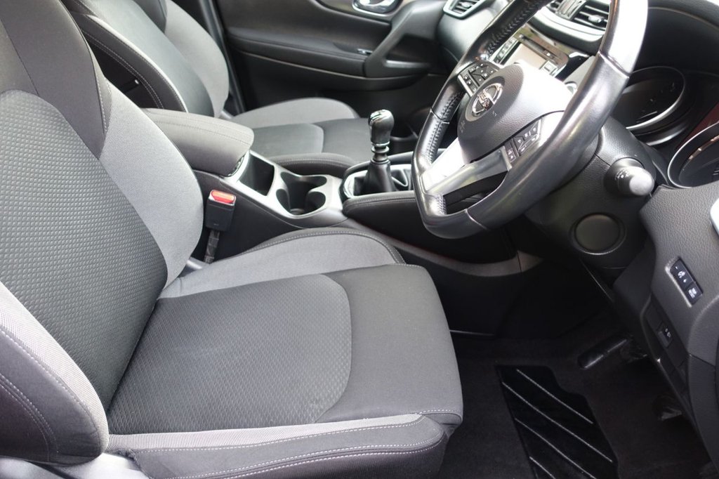 Used Nissan Qashqai 2018 for sale - 77370111: Photo 3