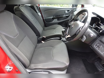 Used Renault Clio 2013 for sale - 76910388: Photo