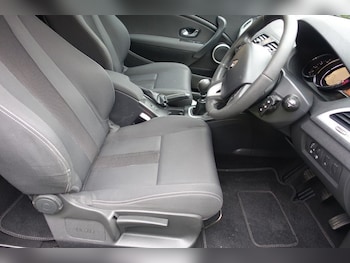 Used Renault Megane 2010 for sale - 77792322: Photo