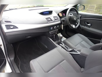 Used Renault Megane 2010 for sale - 77792322: Photo