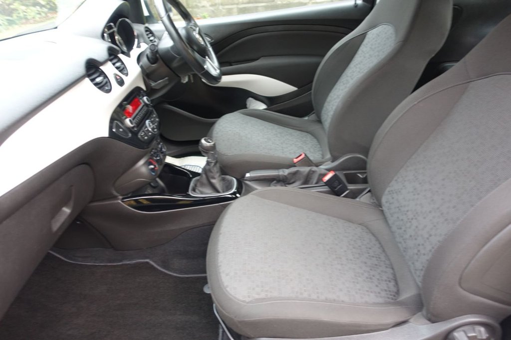 Used Vauxhall ADAM 2015 for sale - 76417538: Photo 2