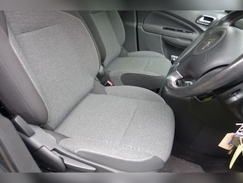 Used Citroen C3 Picasso 2017 for sale - 75642587: Photo