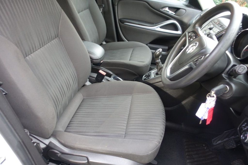 Used Vauxhall Zafira 2014 for sale - 76934758: Photo 3
