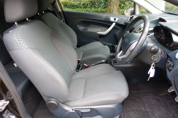 Used Ford Fiesta 2012 for sale - 76118711: Photo 3