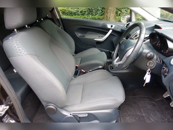 Used Ford Fiesta 2012 for sale - 76118711: Photo 3