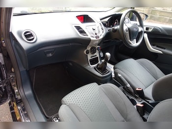 Used Ford Fiesta 2012 for sale - 76118711: Photo 4