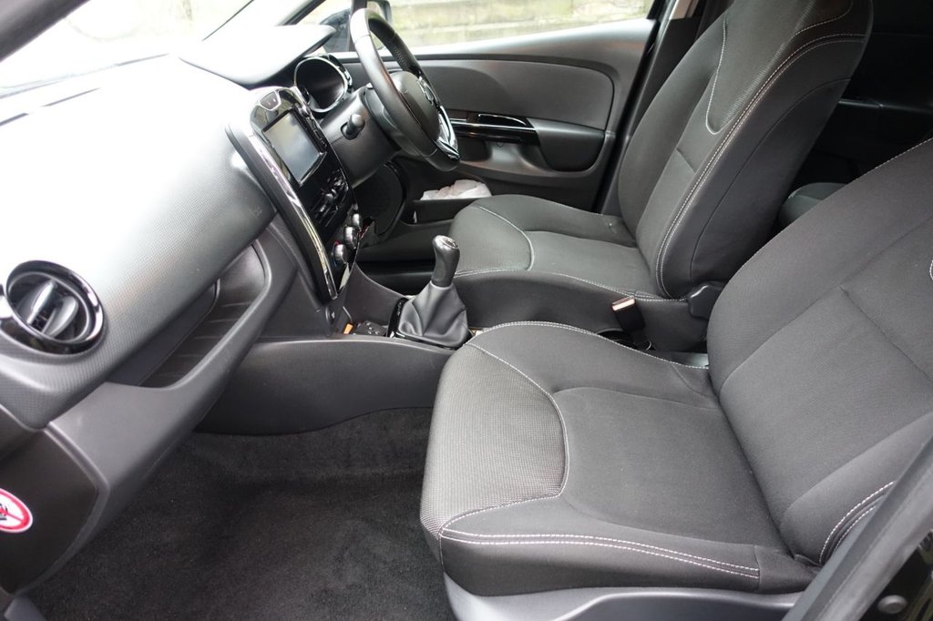 Used Renault Clio 2014 for sale - 77451848: Photo 2