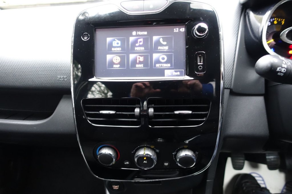 Used Renault Clio 2014 for sale - 77451848: Photo 9