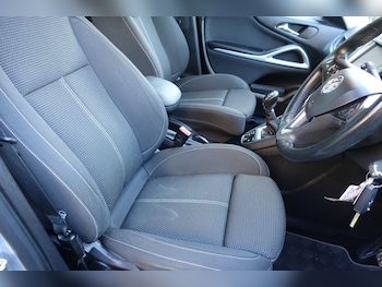 Used Vauxhall Zafira 2016 for sale - 77080562: Photo