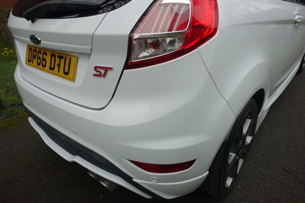 Used Ford Fiesta 2017 for sale - 77821530: Photo 16