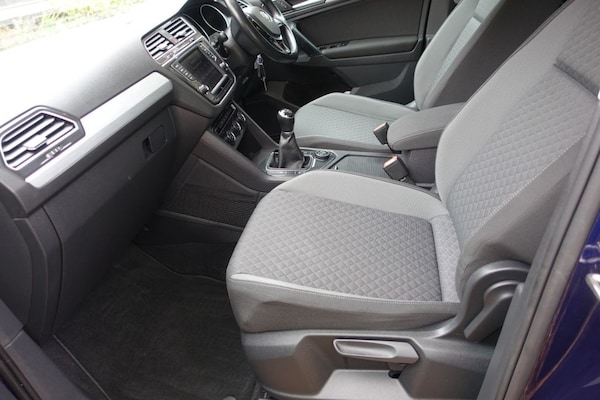 Used Volkswagen Tiguan 2017 for sale - 76279862: Photo 2