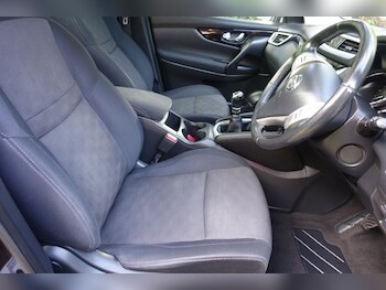 Used Nissan Qashqai 2015 for sale - 75912402: Photo