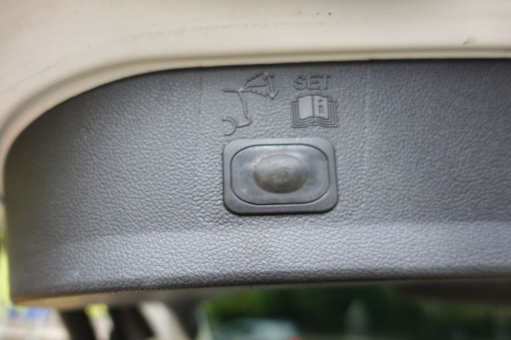 Used Ford Kuga 2015 for sale - 76105896: Photo 18