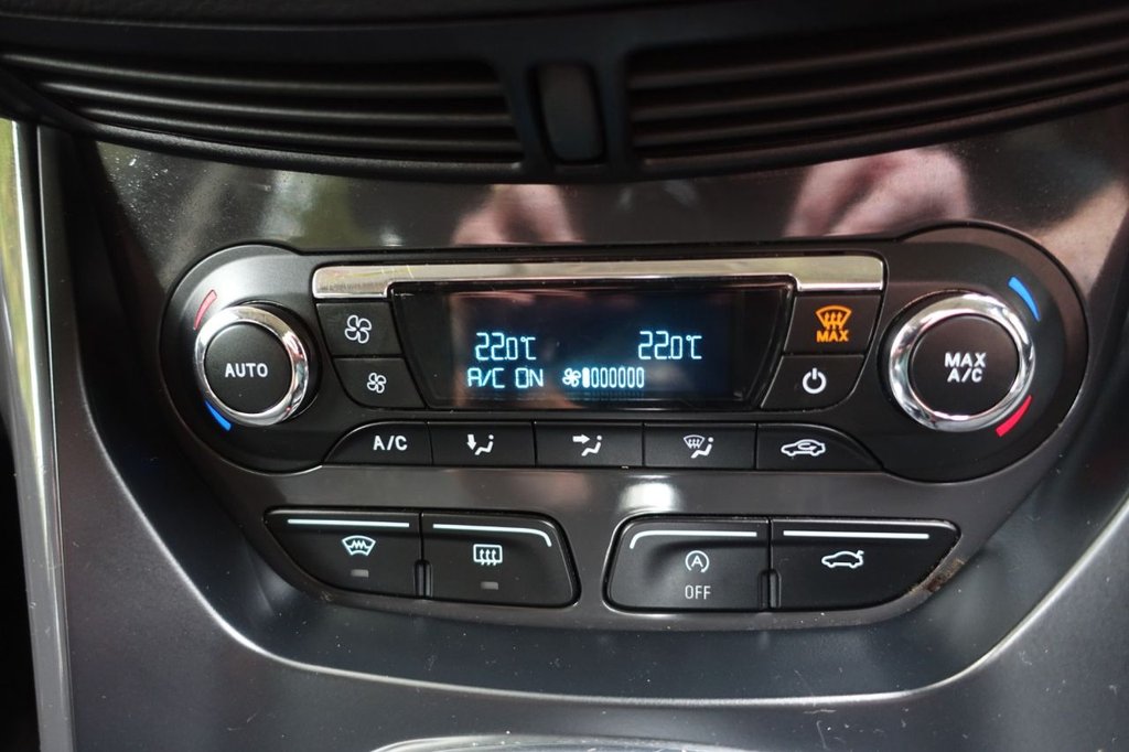 Used Ford Kuga 2015 for sale - 76105896: Photo 8