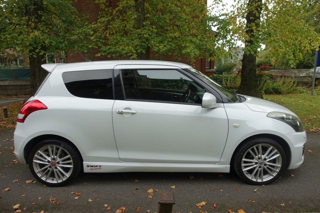Used Suzuki Swift 2013 for sale - 76056654: Photo 12