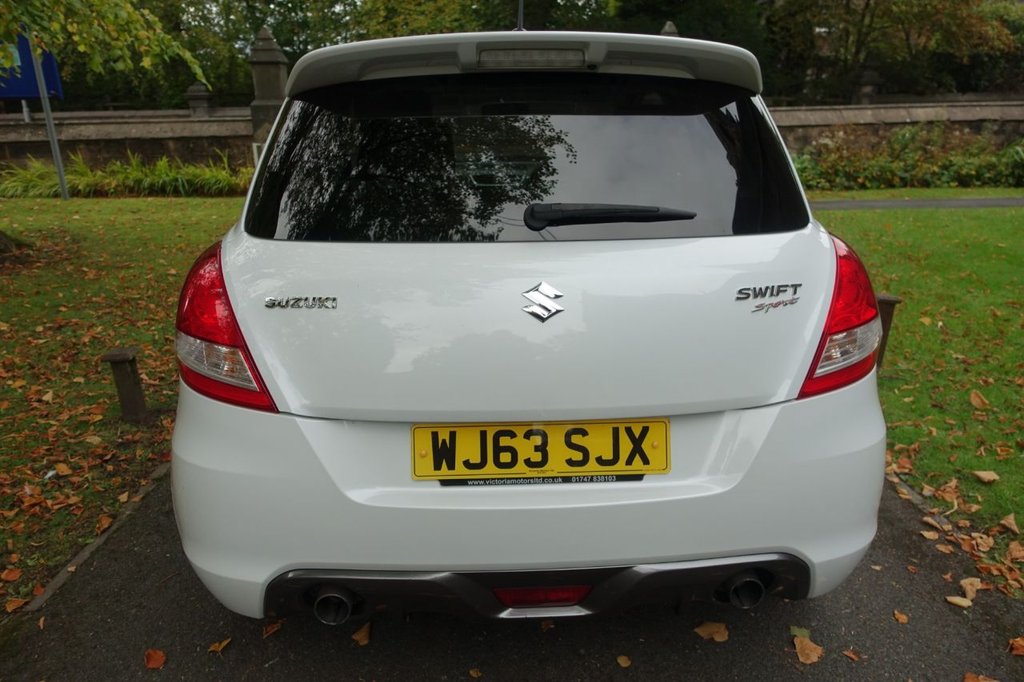 Used Suzuki Swift 2013 for sale - 76056654: Photo 15
