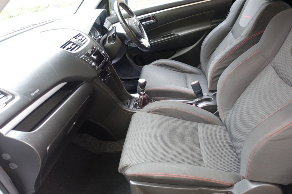 Used Suzuki Swift 2013 for sale - 76056654: Photo 2