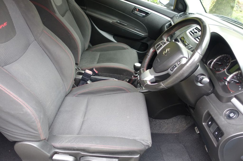 Used Suzuki Swift 2013 for sale - 76056654: Photo 3