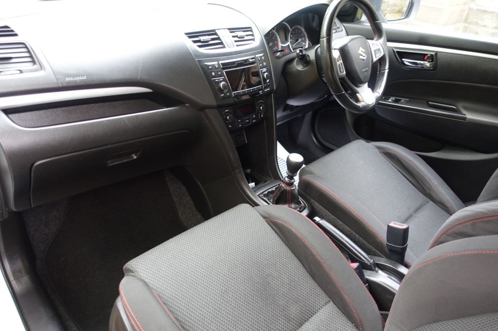 Used Suzuki Swift 2013 for sale - 76056654: Photo 4