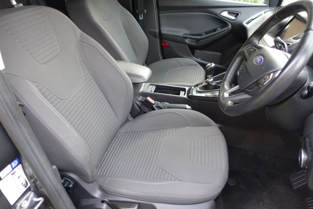 Used Ford Focus 2016 for sale - 77557714: Photo 3